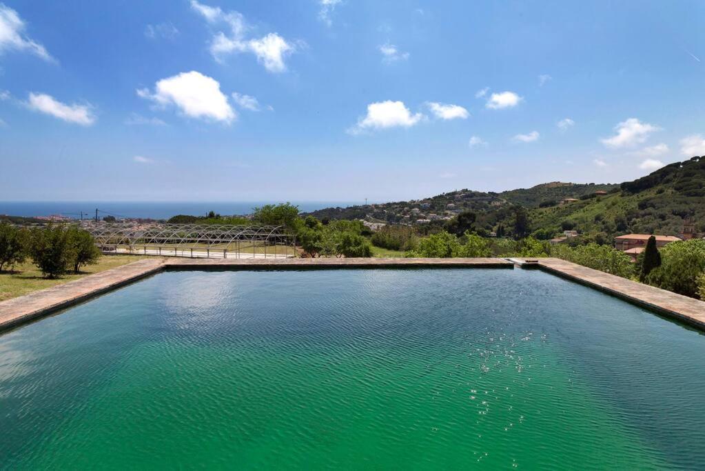 Designer Home With Pool Near Beach And Village 아레이야 외부 사진